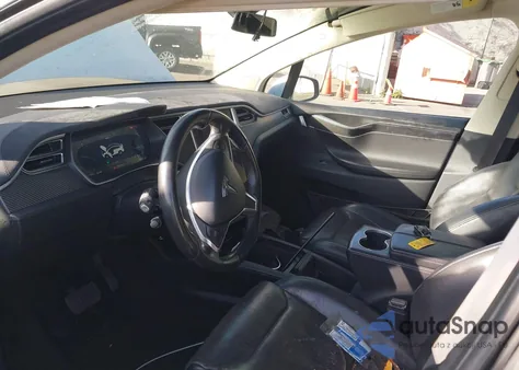 2016 Tesla Model X 60D/70D/75D/90D/P100D из США, поврежденный, VIN 5YJXCBE2XGF008503